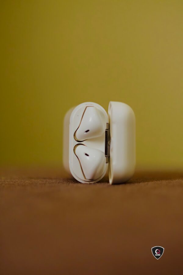 Qube Airpod i9 White